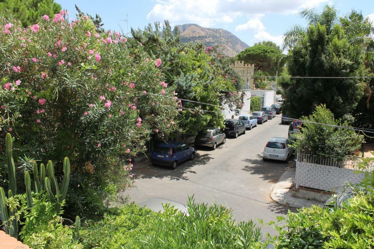Casa Vacanza Peppino! Palermo Eksteriør billede